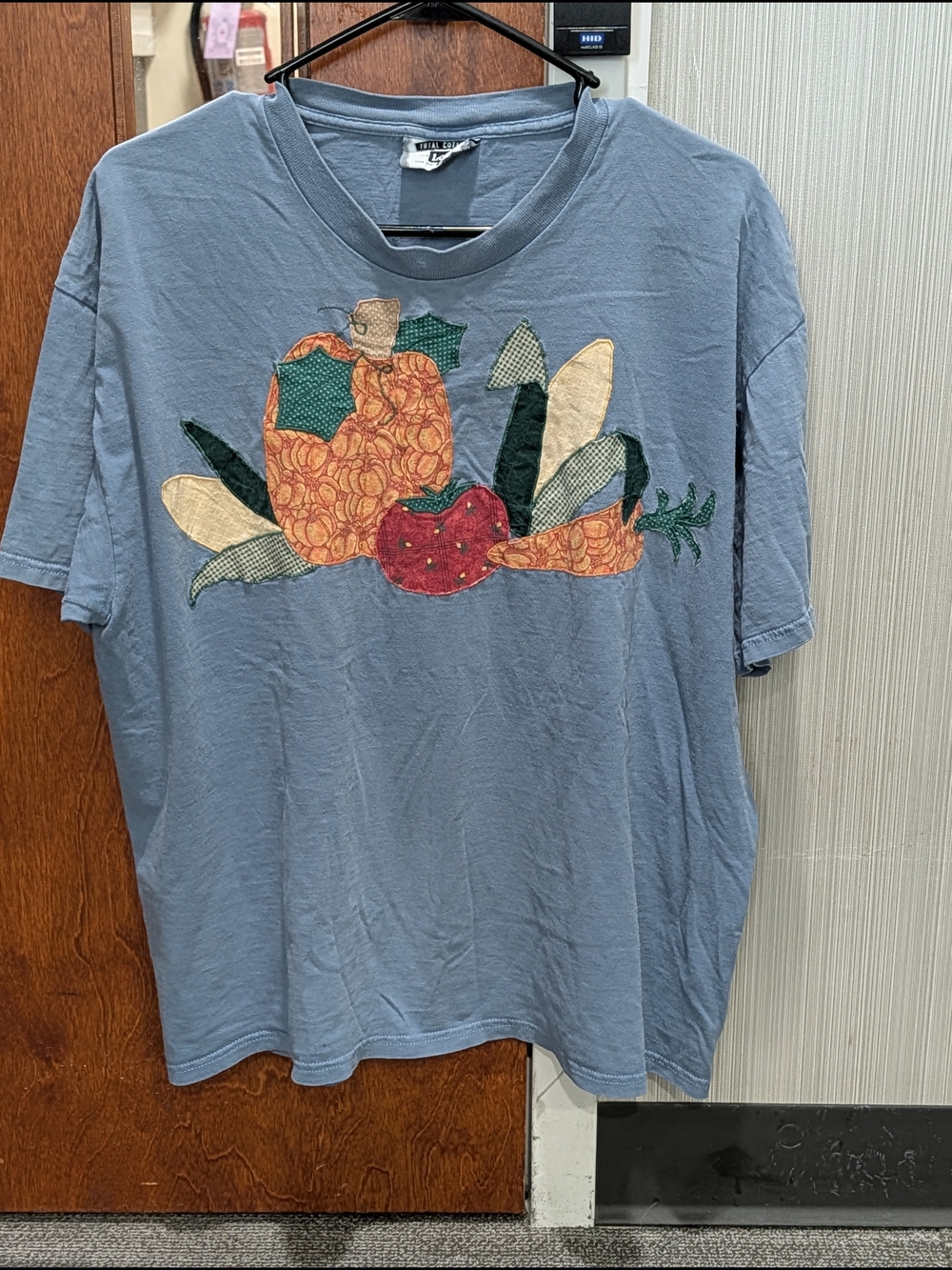 Lee Blue T‑Shirt w/ Pumpkin Corn Carrot & Apple Or Tomato 😆 Applique Patchwork